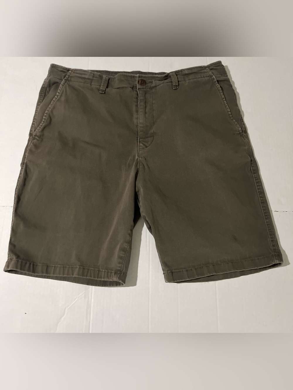 Lucky Brand Olive Flat-Front Men's Shorts